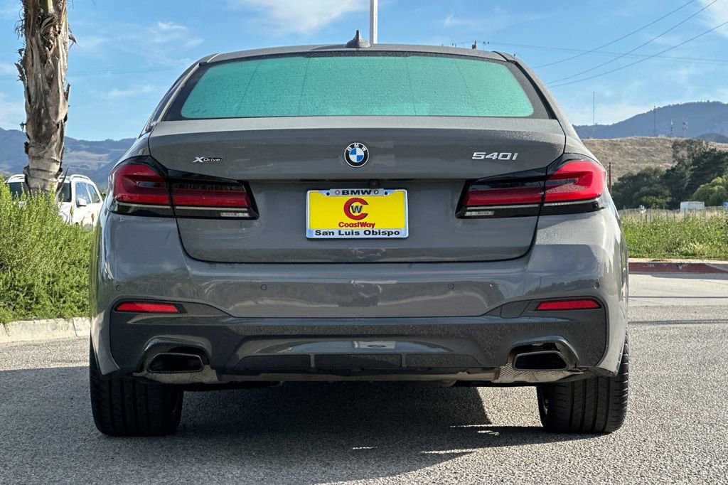 Used 2022 BMW 540i xDrive w/ M Sport Package AWD/4WD image 4