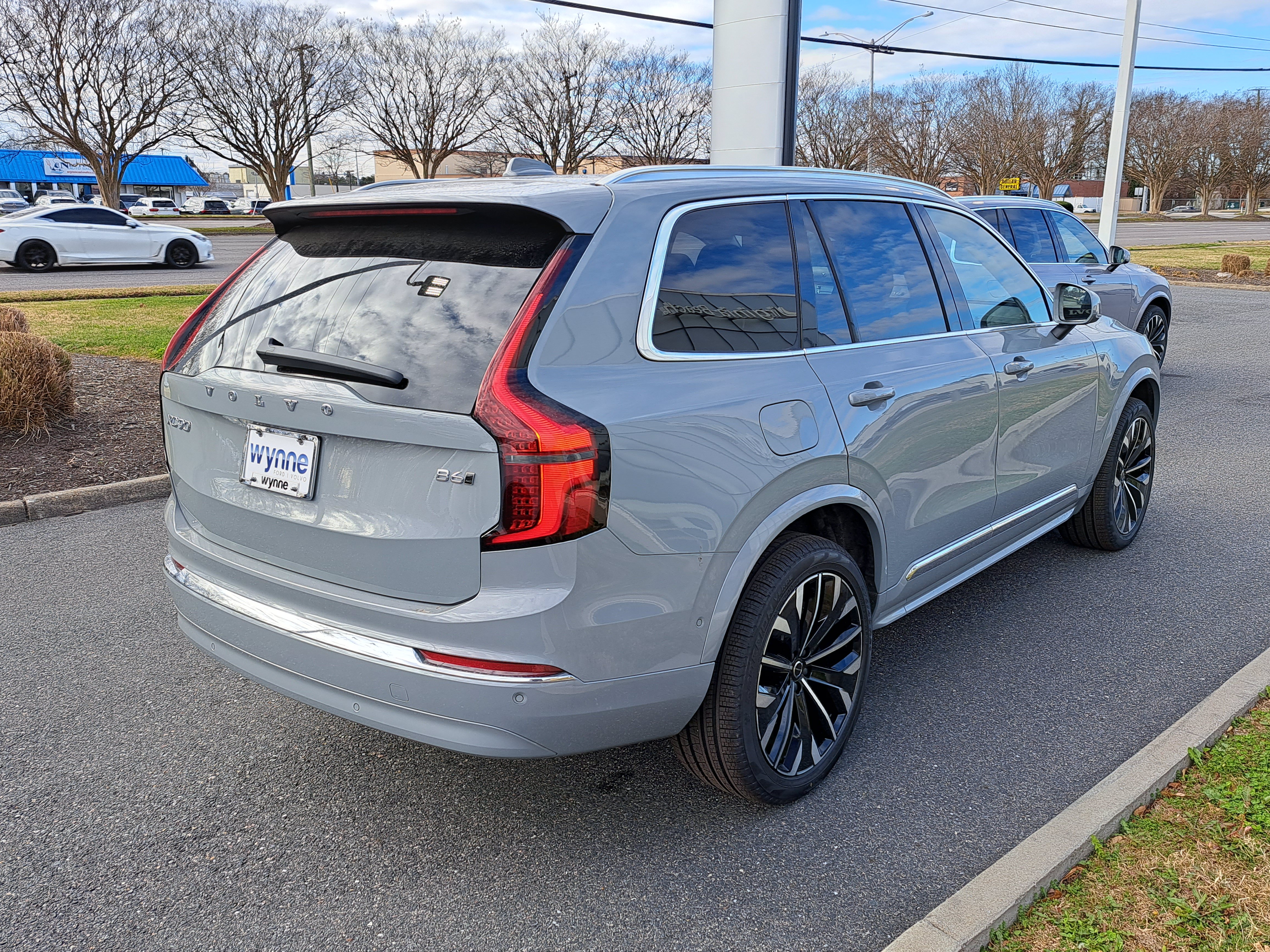 New 2026 Volvo XC90 B6 Ultra w/ Protection Package AWD/4WD image 3