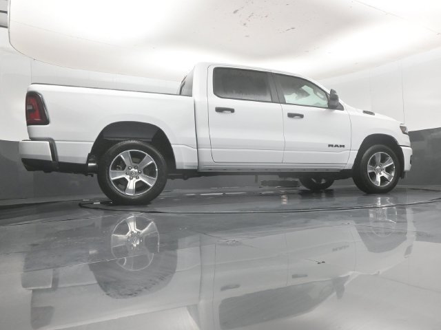 New 2027 RAM 1500 Express AWD/4WD image 52