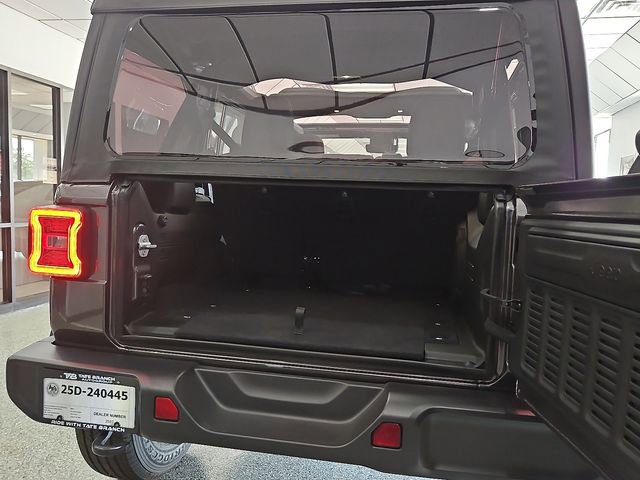 New 2025 Jeep Wrangler Sahara w/ Technology Group image 7