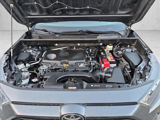 Used 2019 Toyota RAV4 LE w/ Carpet Mat Package FWD image 21