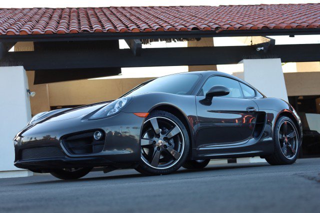 Used 2015 Porsche Cayman image 3