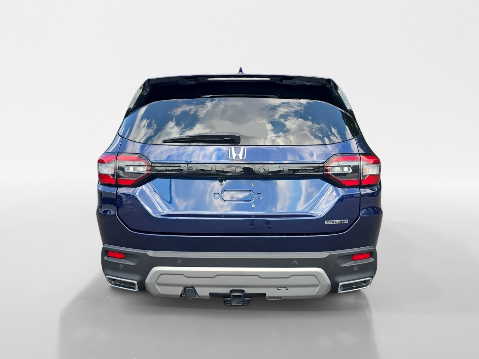 Used 2023 Honda Pilot Touring image 4
