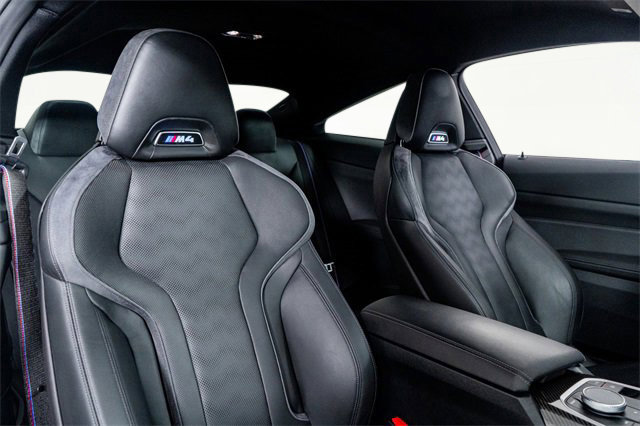 Used 2025 BMW M4 Coupe image 31