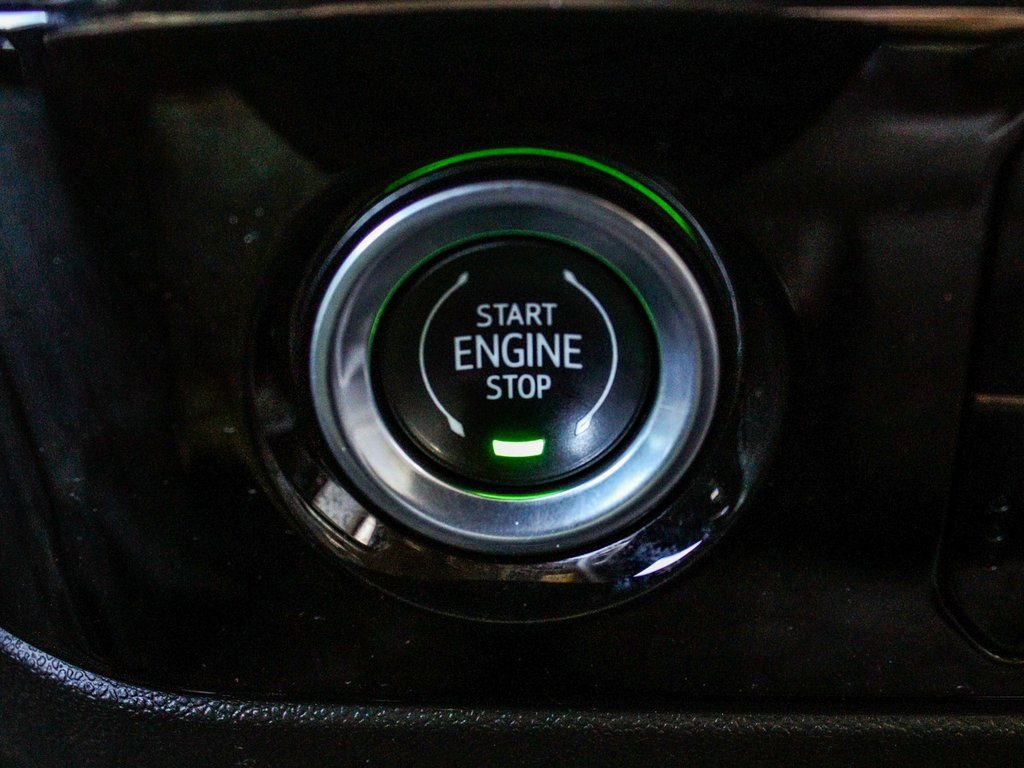 Used 2023 GMC Sierra 1500 Elevation image 30