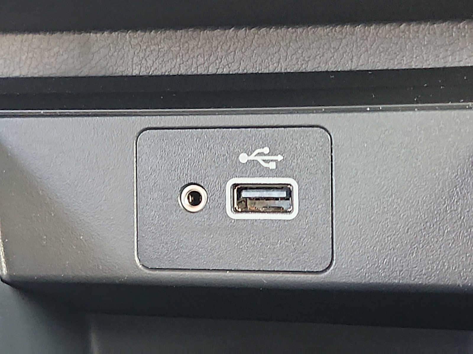 Certified 2025 Nissan Kicks S AWD/4WD image 23