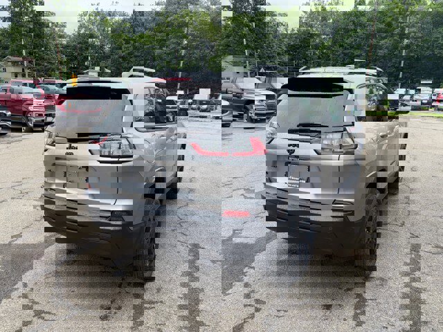 Used 2021 Jeep Cherokee Latitude Plus image 6