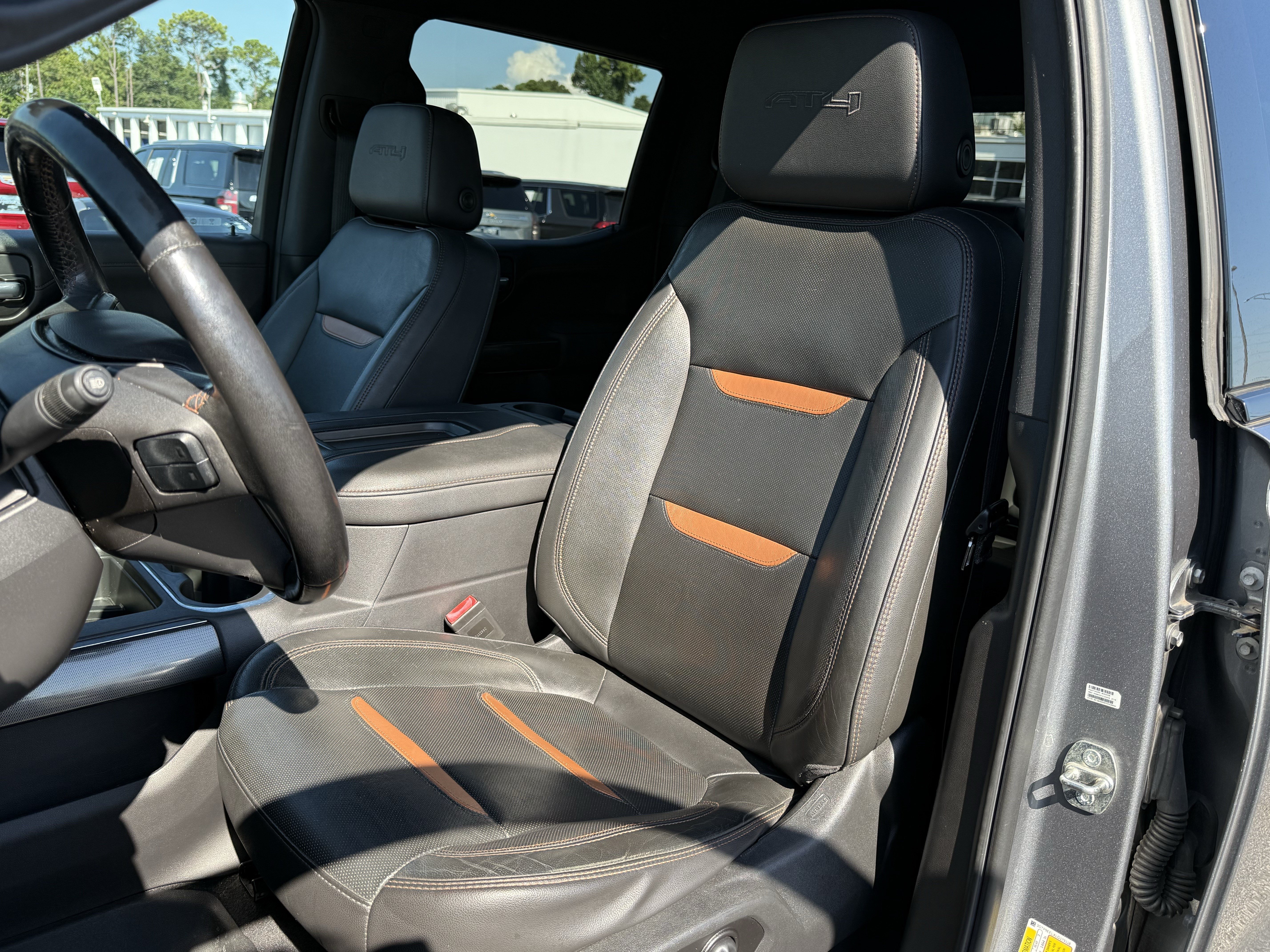 Used 2020 GMC Sierra 1500 AT4 w/ AT4 Premium Package AWD/4WD image 15