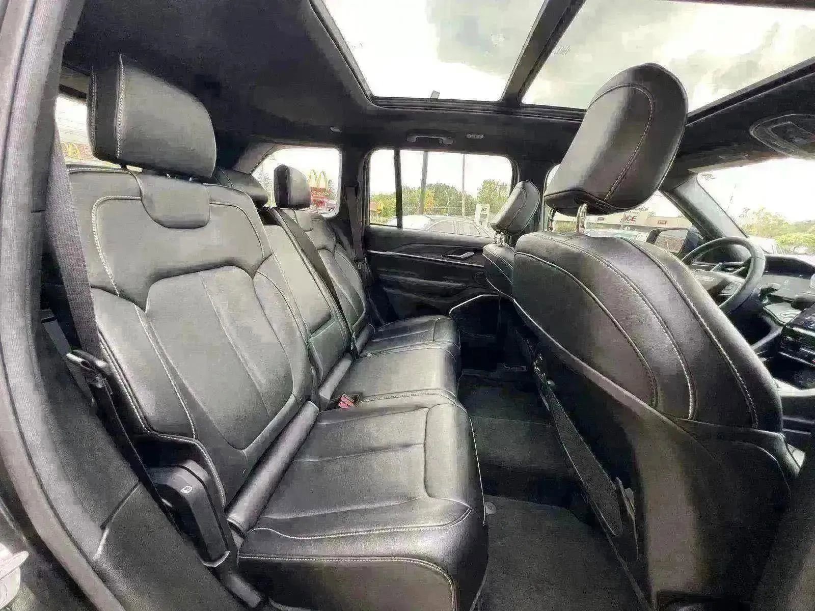 Used 2024 Jeep Grand Cherokee Limited 4xe image 26