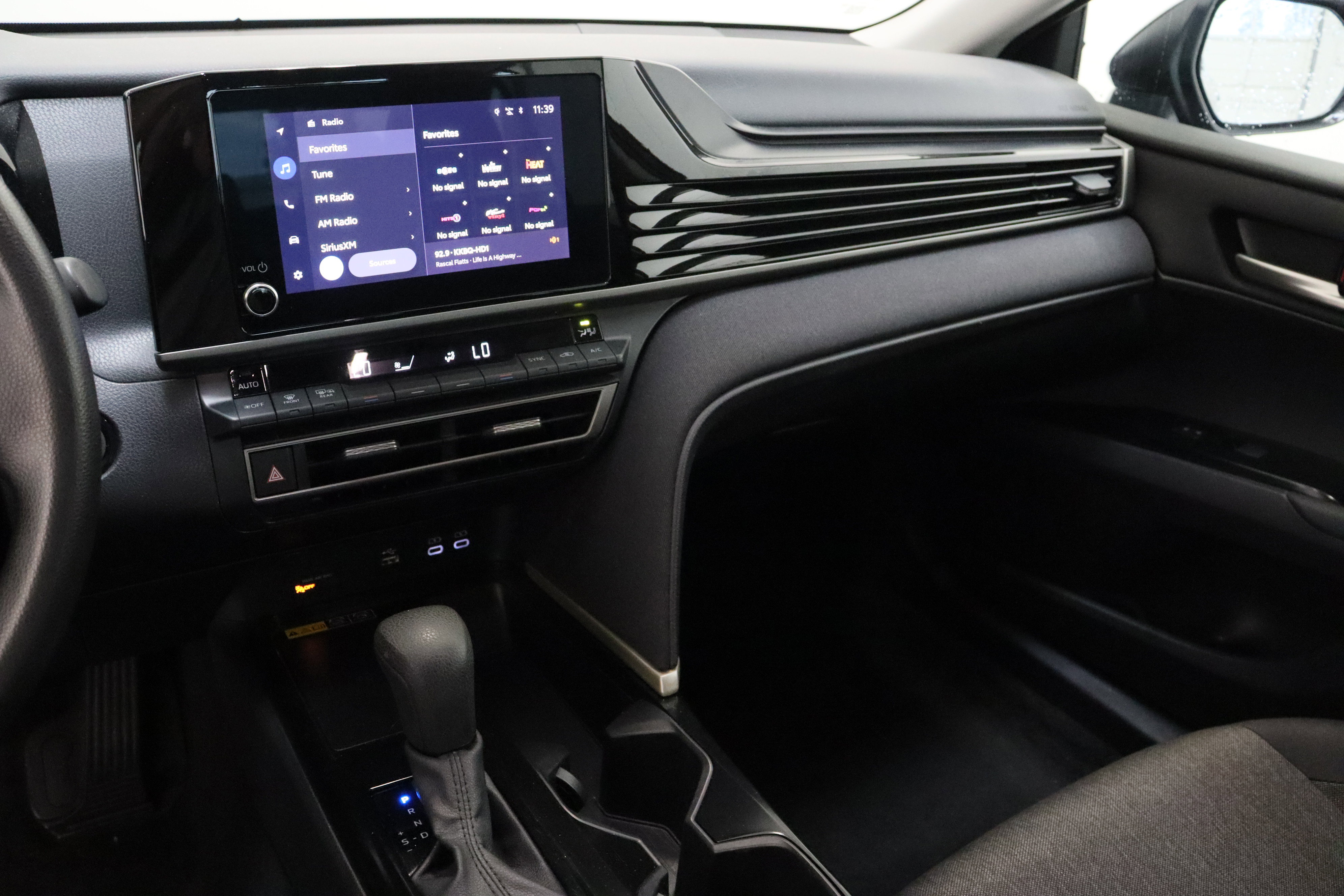 Certified 2025 Toyota Camry LE FWD image 15