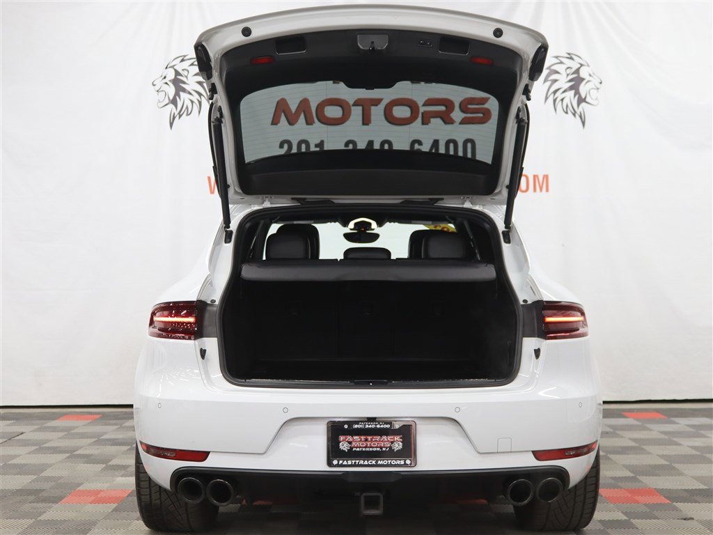 Used 2017 Porsche Macan GTS w/ Premium Package Plus AWD/4WD image 6
