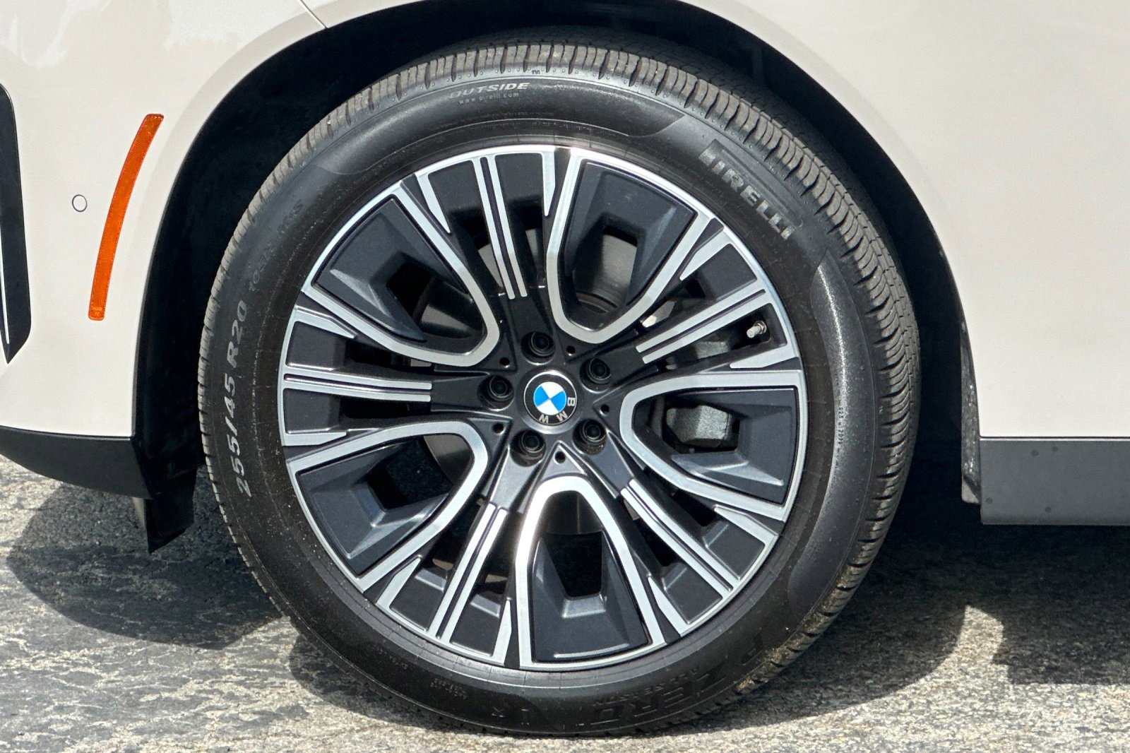 Used 2025 BMW X3 xDrive30i w/ Premium Package image 36