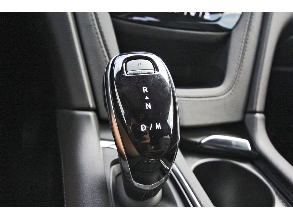 Certified 2025 Cadillac XT5 Luxury image 25