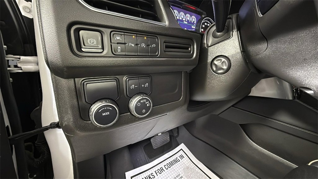 Used 2021 Chevrolet Suburban Premier image 18