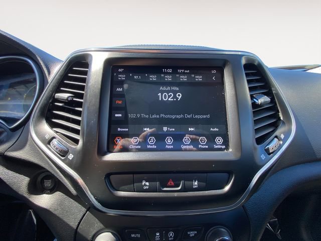 Used 2022 Jeep Cherokee Latitude Lux w/ Mopar Interior Package image 23