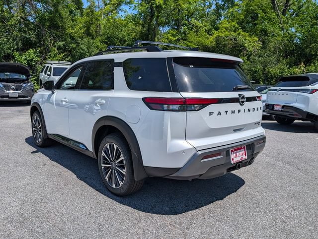 New 2026 Nissan Pathfinder Platinum w/ Cargo Package AWD/4WD image 4