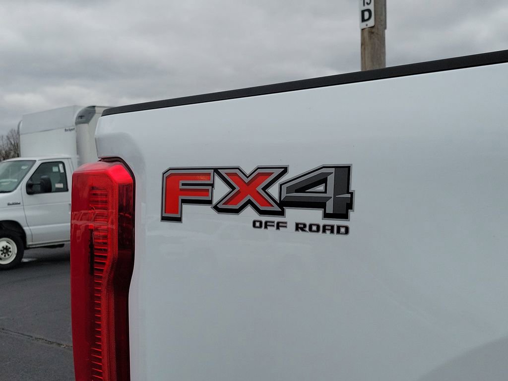 New 2026 Ford F350 XL w/ FX4 Off-Road Package image 11