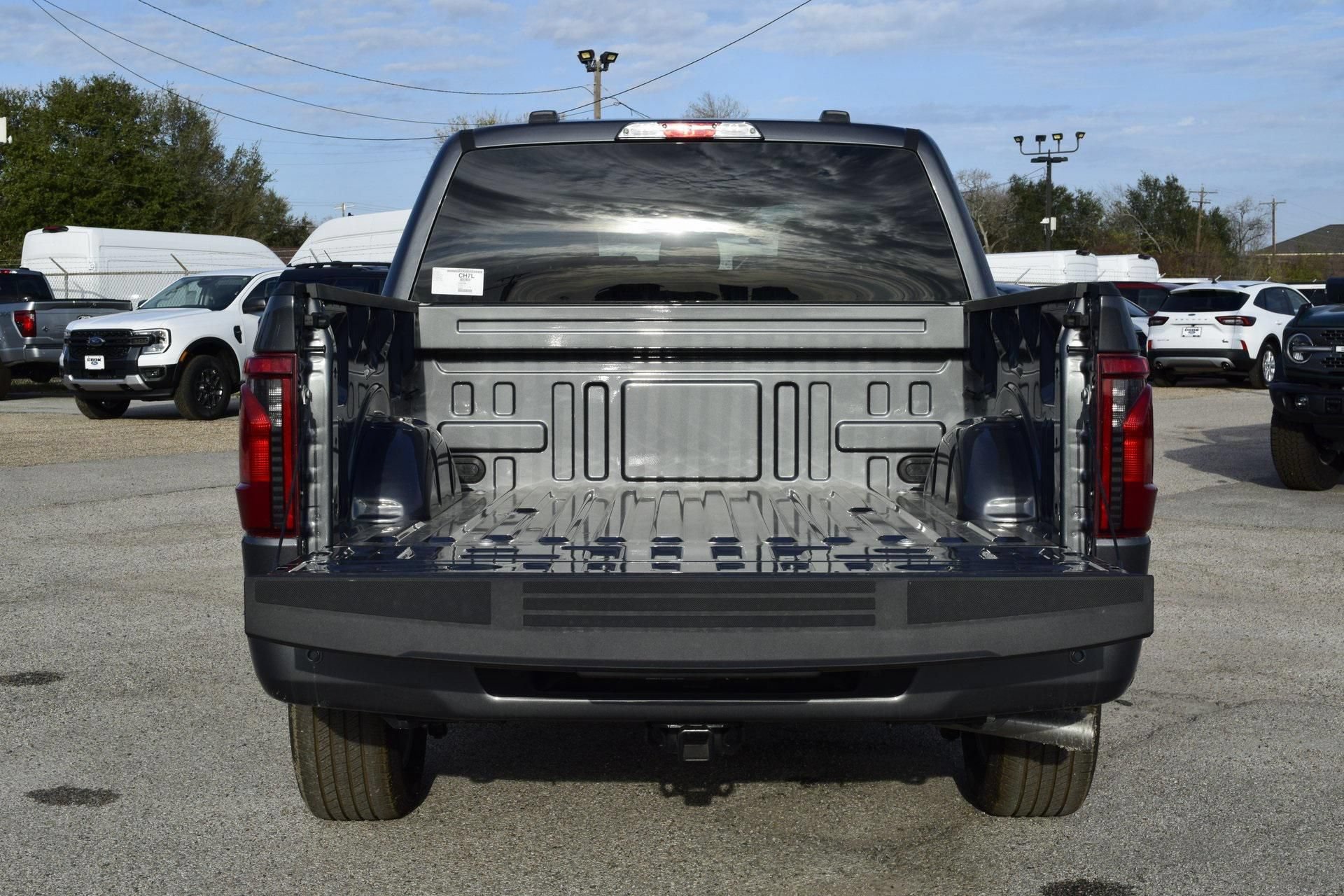 New 2026 Ford F150 XLT w/ Equipment Group 301A Standard image 21