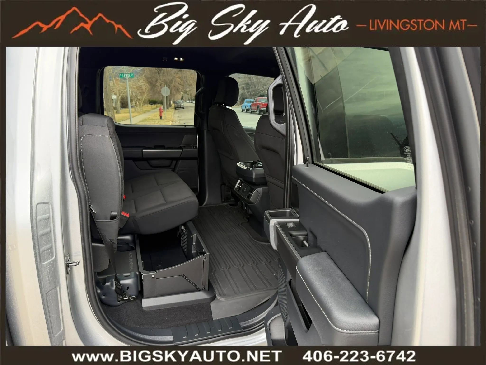 Used 2024 Ford F150 XLT w/ Equipment Group 302A MID image 25