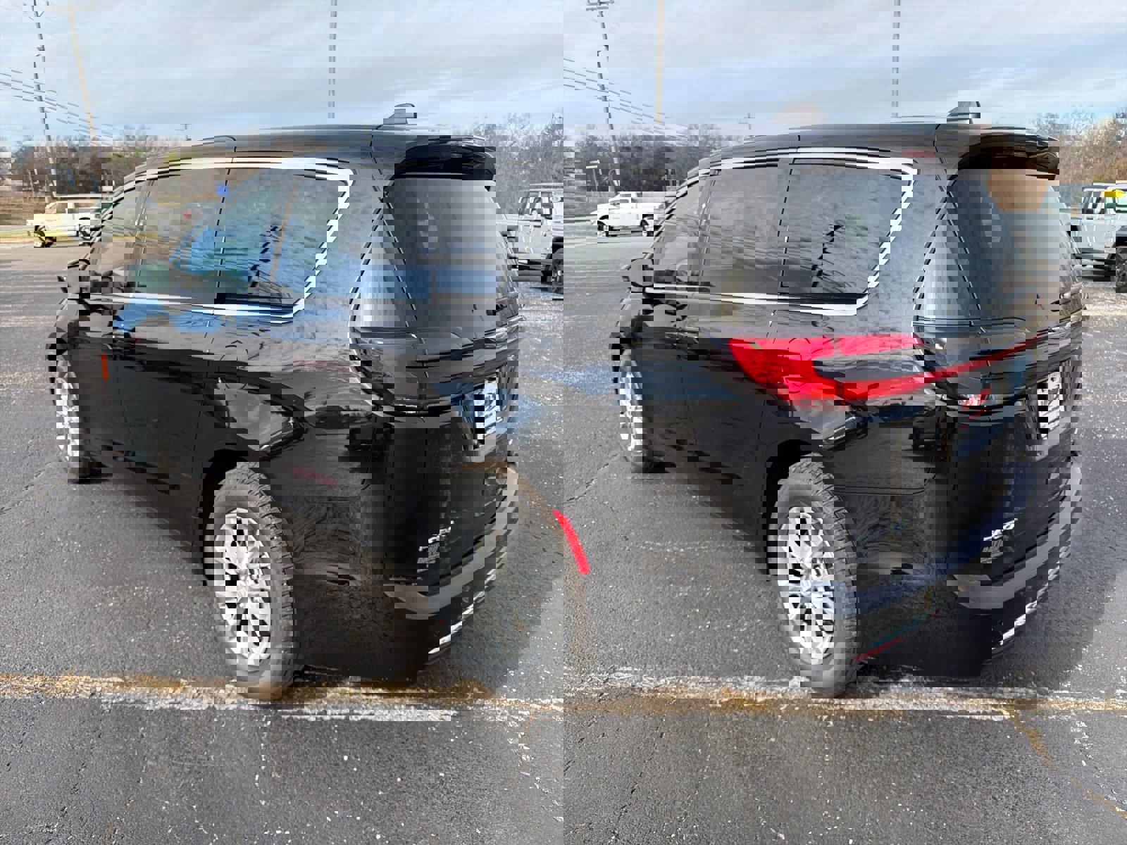 New 2026 Chrysler Pacifica Limited image 5