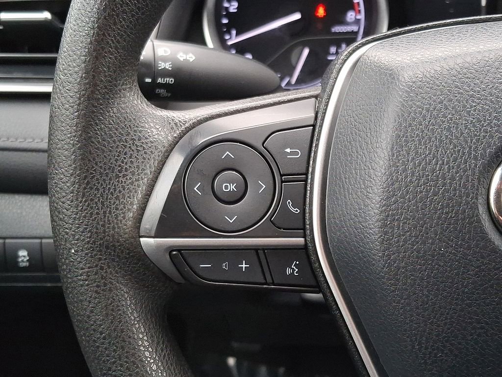 Used 2022 Toyota Camry LE image 20