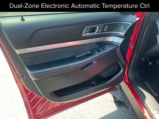 Used 2019 Ford Explorer XLT w/ Equipment Group 202A AWD/4WD image 13