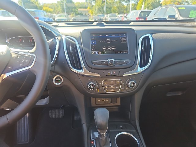 Used 2024 Chevrolet Equinox LT FWD image 17