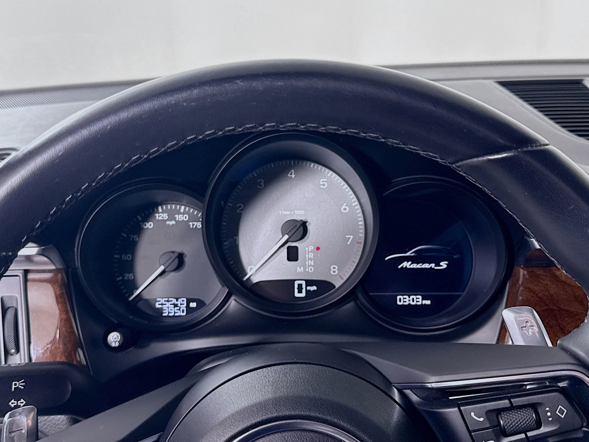 Certified 2022 Porsche Macan S image 15