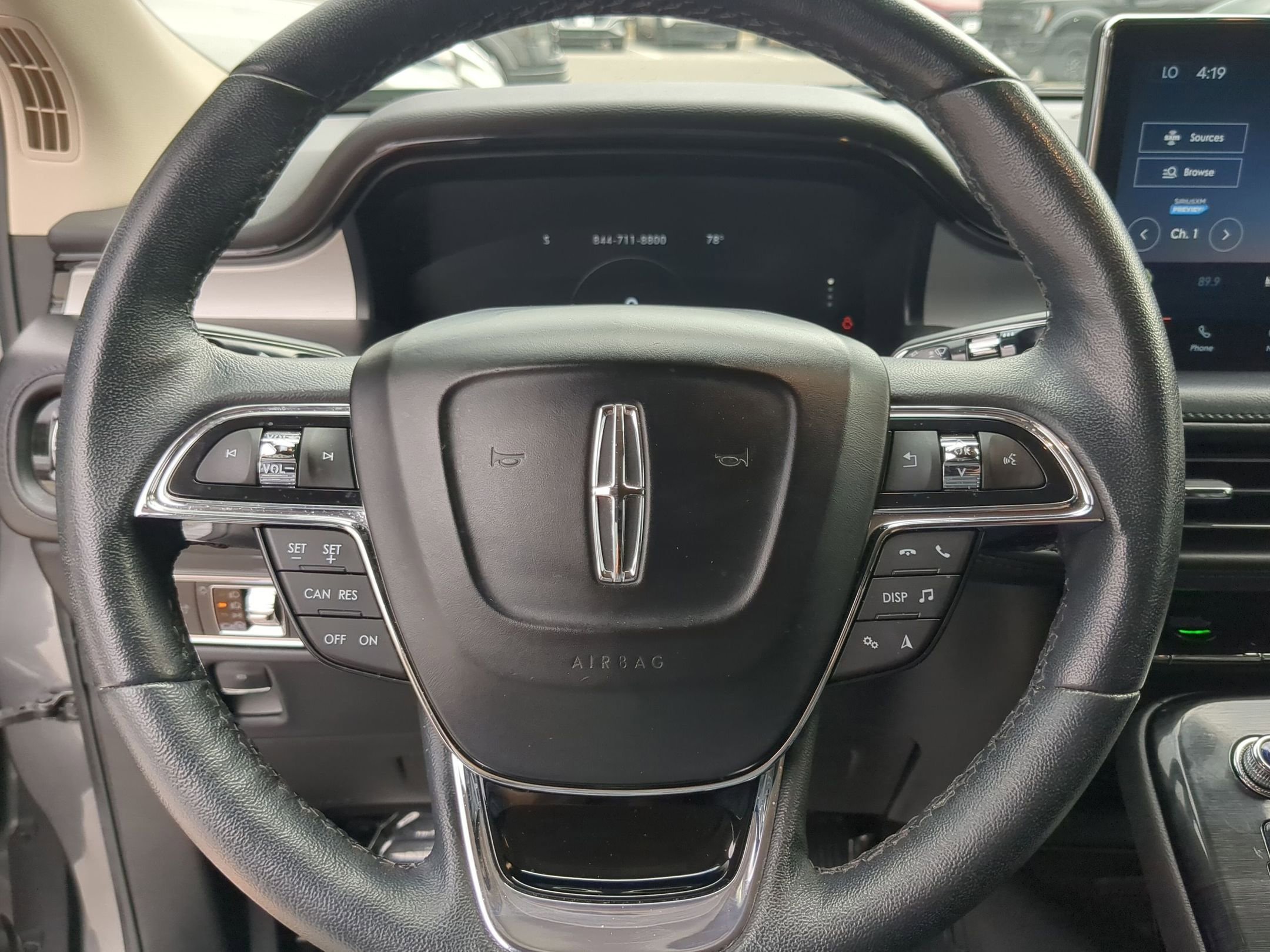 Used 2023 Lincoln Nautilus FWD w/ Premium Package image 13