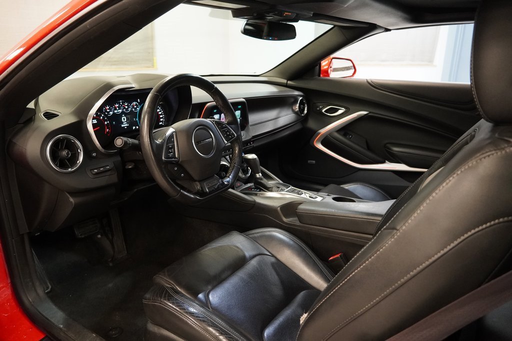 Used 2017 Chevrolet Camaro SS image 6