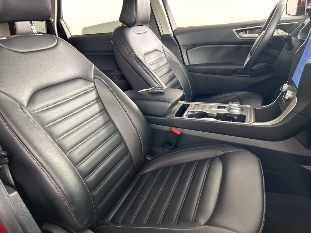 Used 2024 Ford Edge SEL image 28