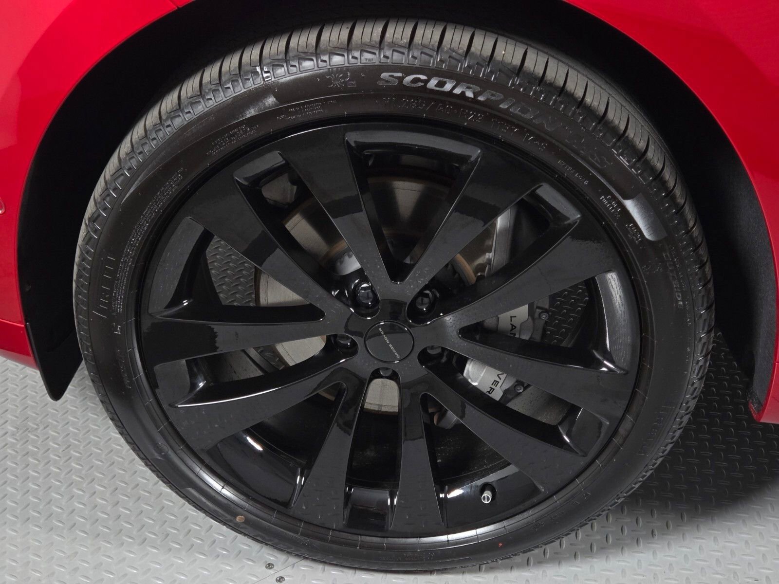 New 2026 Land Rover Range Rover Sport Dynamic SE AWD/4WD image 9