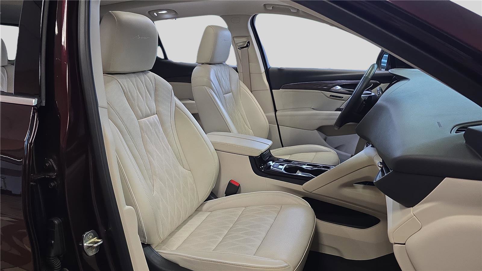 Used 2023 Buick Envision Avenir AWD/4WD image 14