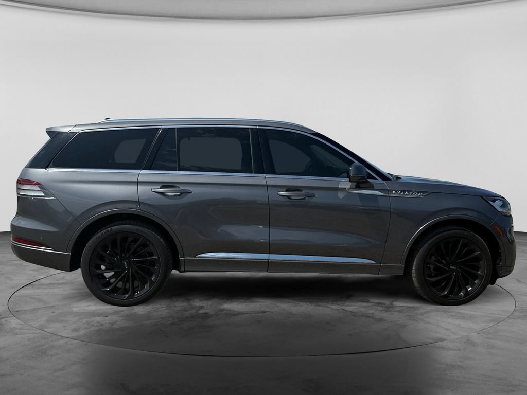Used 2021 Lincoln Aviator Reserve w/ Equipment Group 208A AWD/4WD image 11