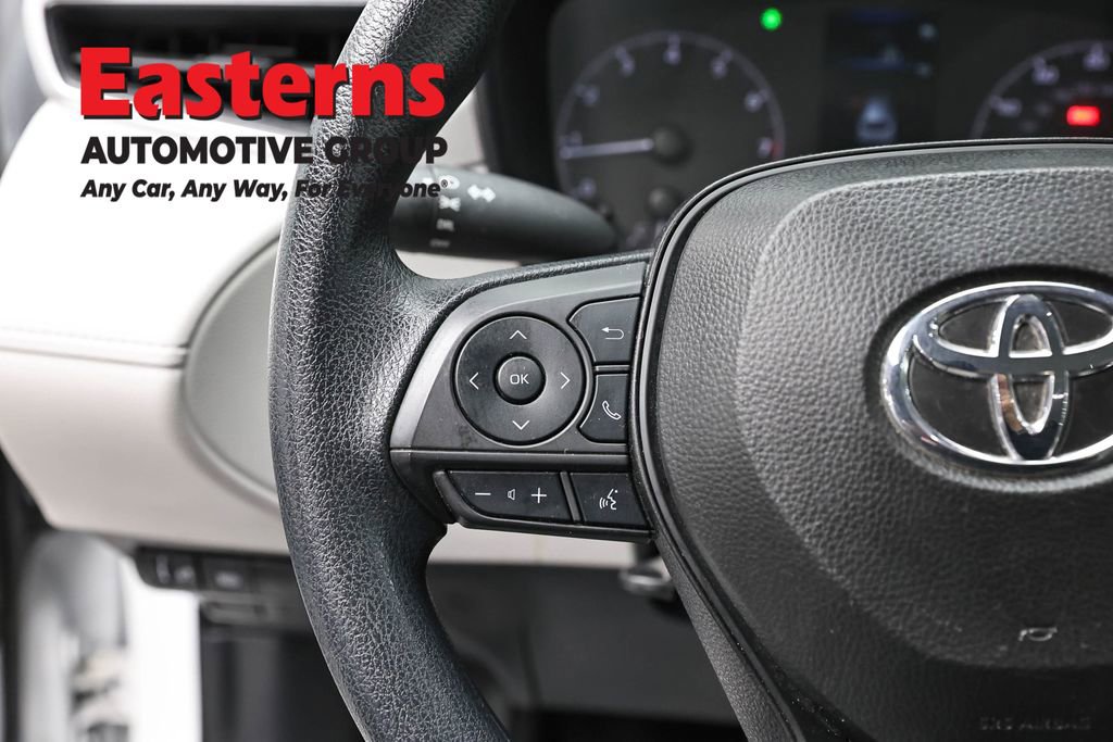 Used 2024 Toyota Corolla Cross L AWD/4WD image 14