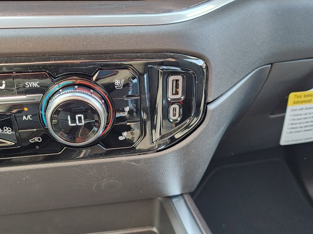 New 2026 GMC Sierra 1500 SLT image 29