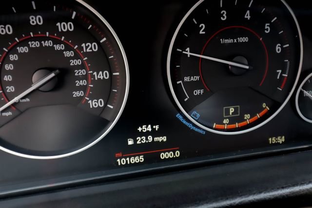 Used 2018 BMW 330i xDrive Sedan w/ Convenience Package image 5