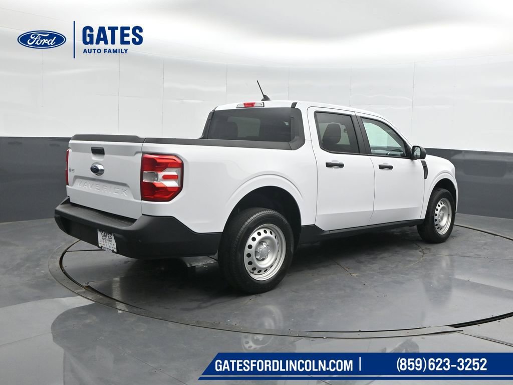 Used 2022 Ford Maverick XL FWD image 2