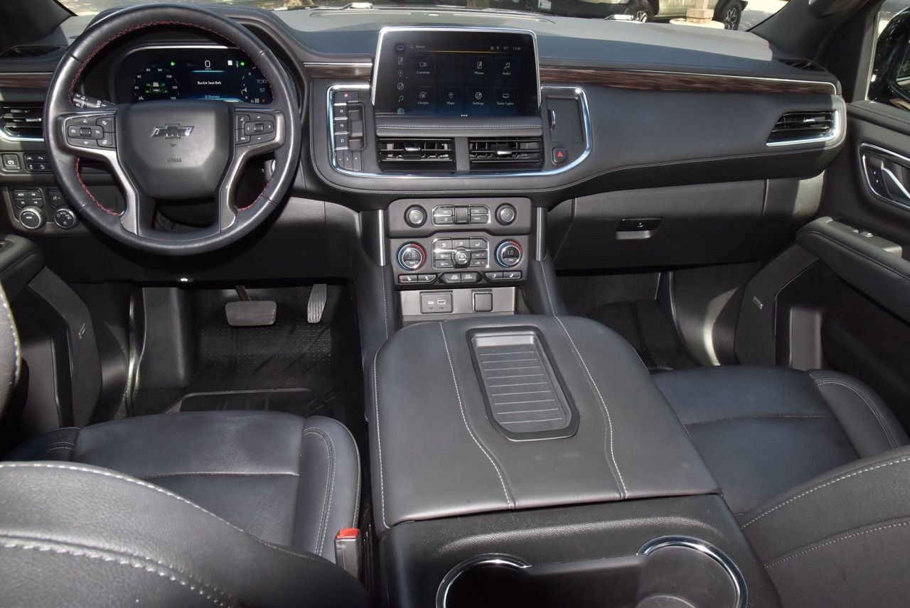 Used 2022 Chevrolet Tahoe Z71 w/ Luxury Package AWD/4WD image 17