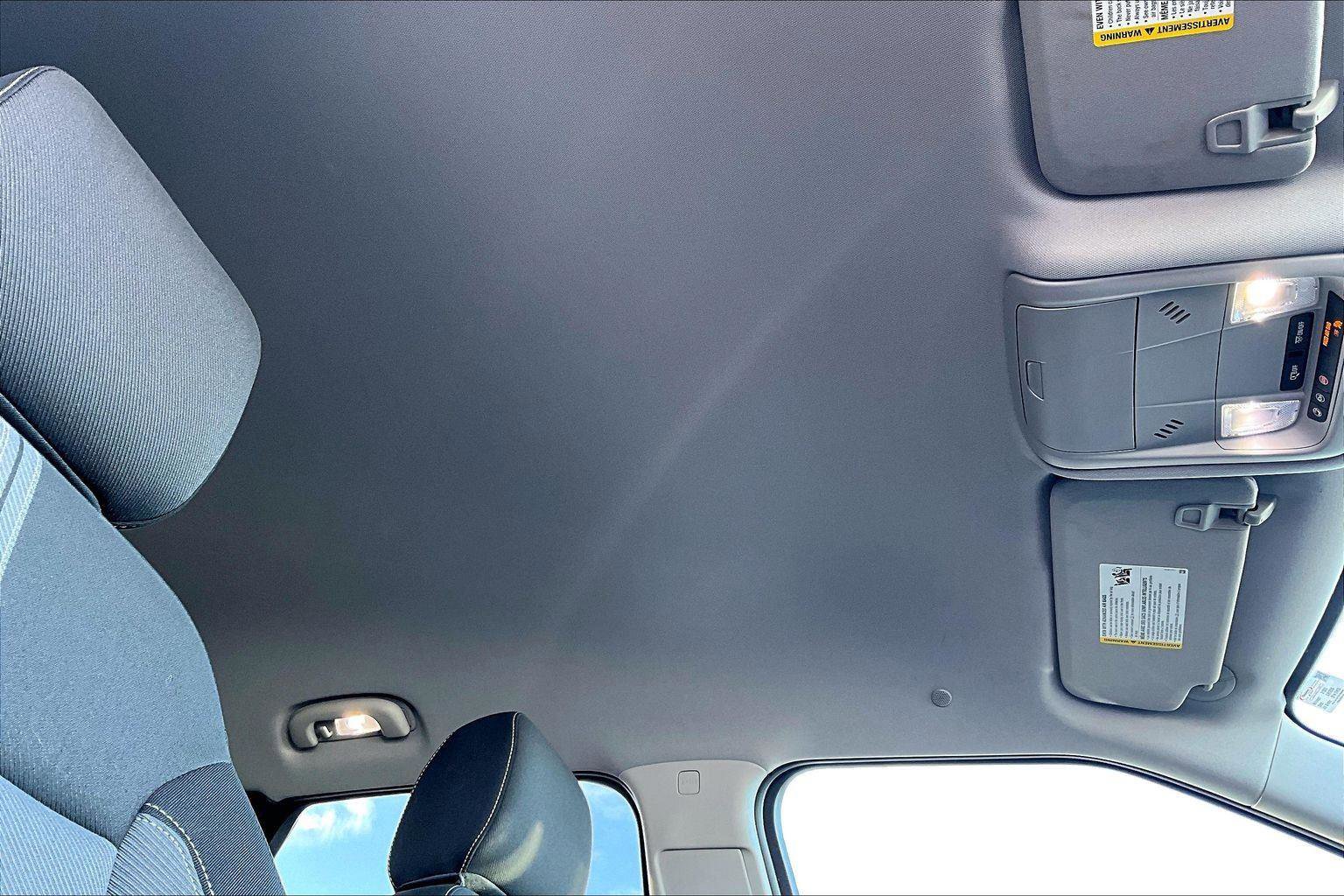 Used 2023 Chevrolet Blazer LT w/ Driver Confidence Package image 22