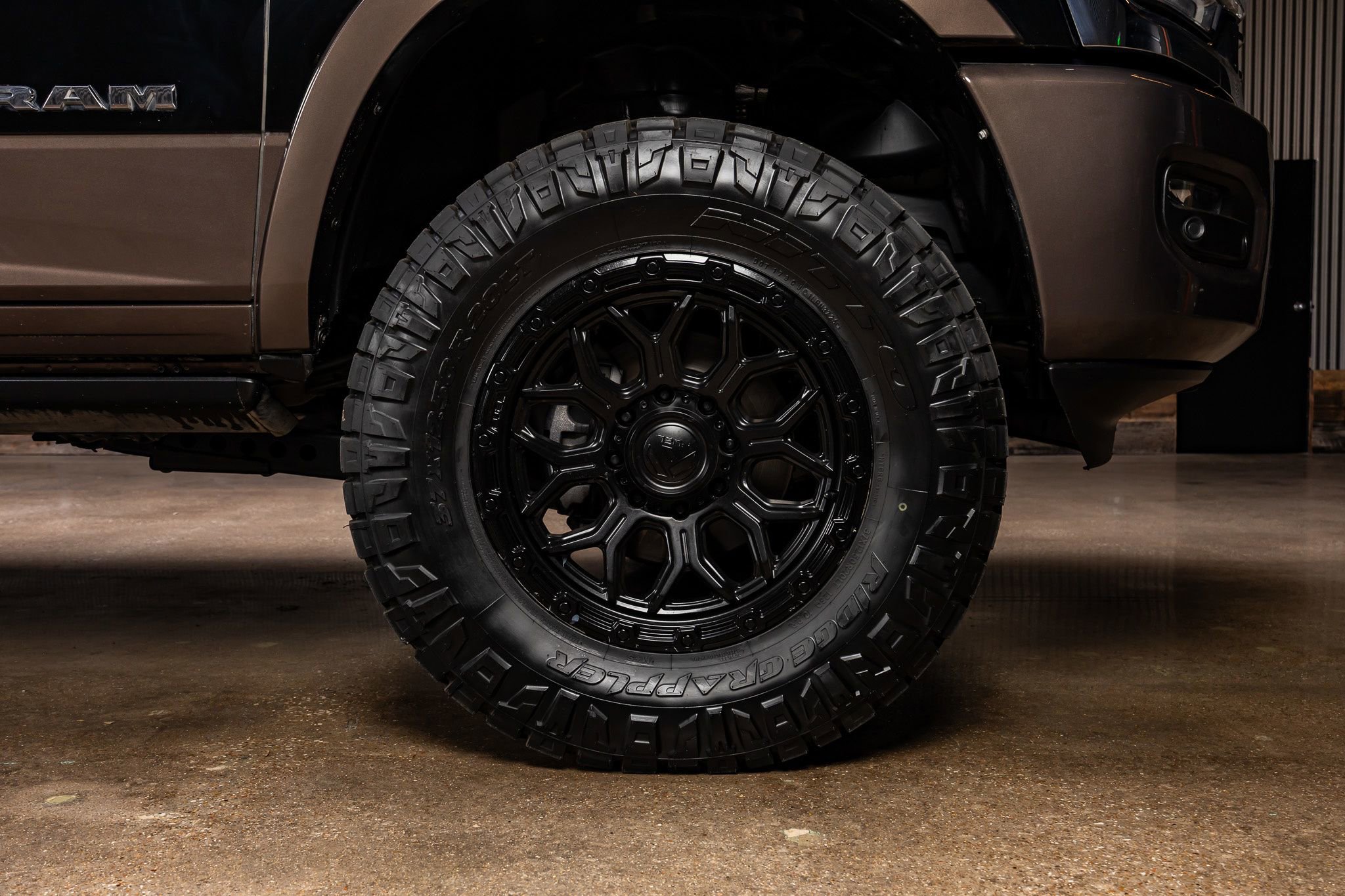 Used 2019 RAM 2500 Limited image 12