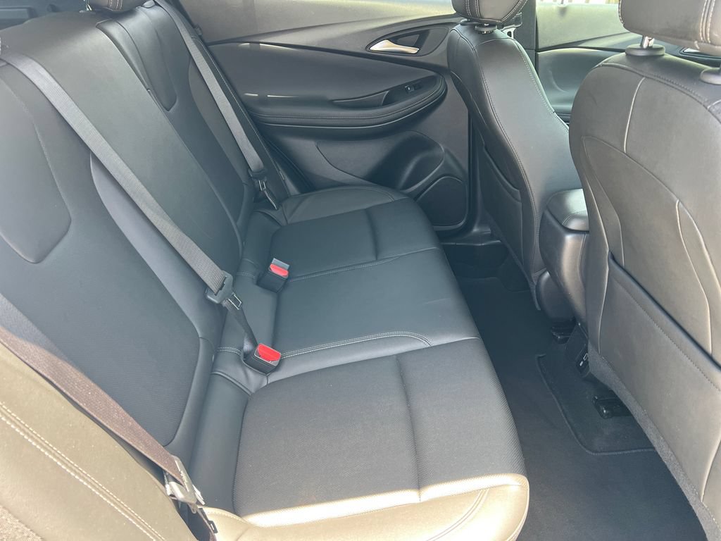 Used 2024 Buick Encore GX Sport Touring FWD image 10