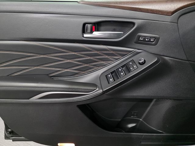 Used 2021 Toyota Avalon Limited w/ Advanced Safety Package image 10