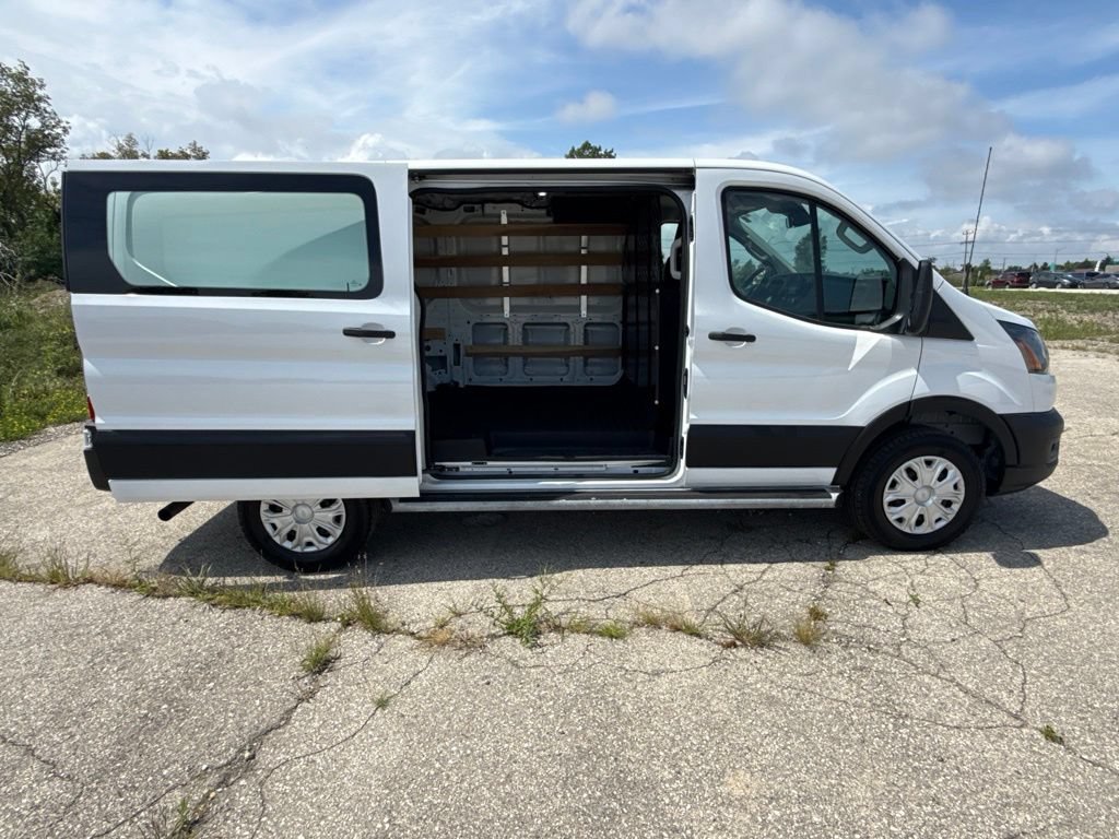Used 2025 Ford Transit 250 Low Roof w/ Exterior Upgrade Package RWD image 16