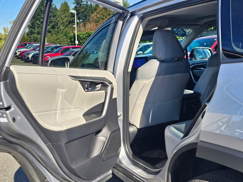 Used 2024 Toyota RAV4 XLE Premium w/ Weather Package AWD/4WD image 17