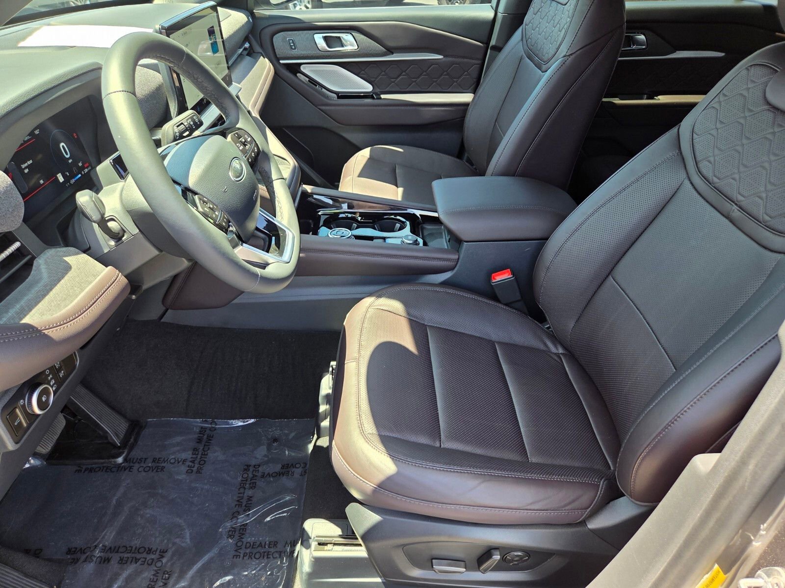 Certified 2025 Ford Explorer Platinum w/ Ultimate Package AWD/4WD image 10