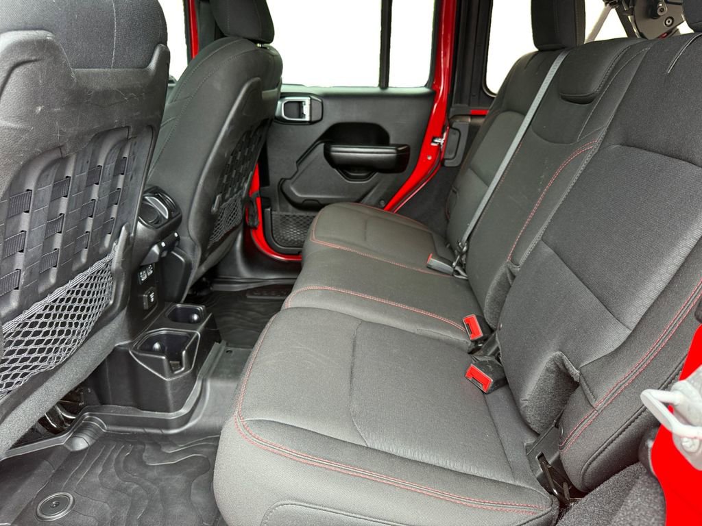 Used 2018 Jeep Wrangler Unlimited Rubicon AWD/4WD image 14
