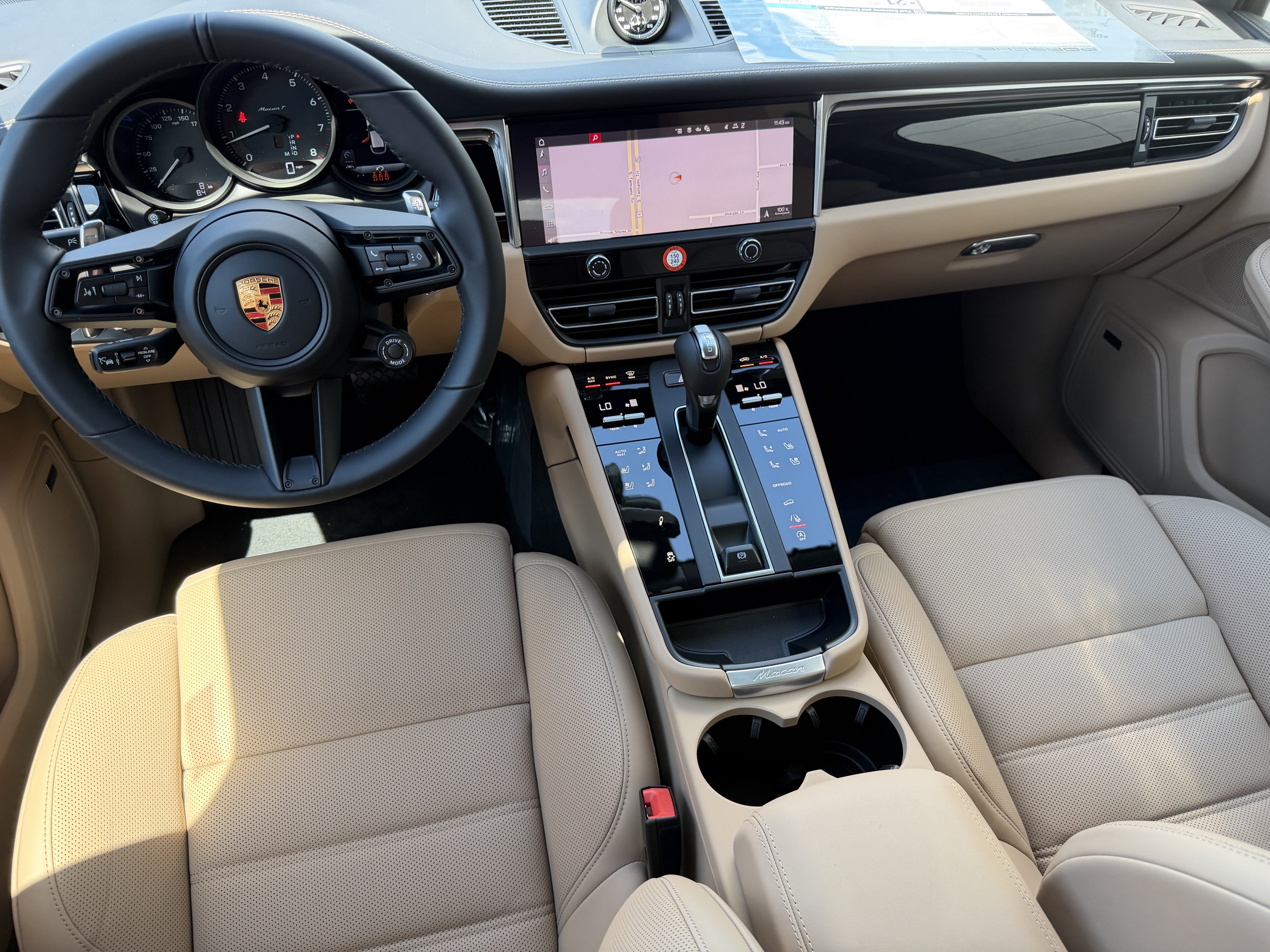 New 2026 Porsche Macan Turbo AWD/4WD image 15