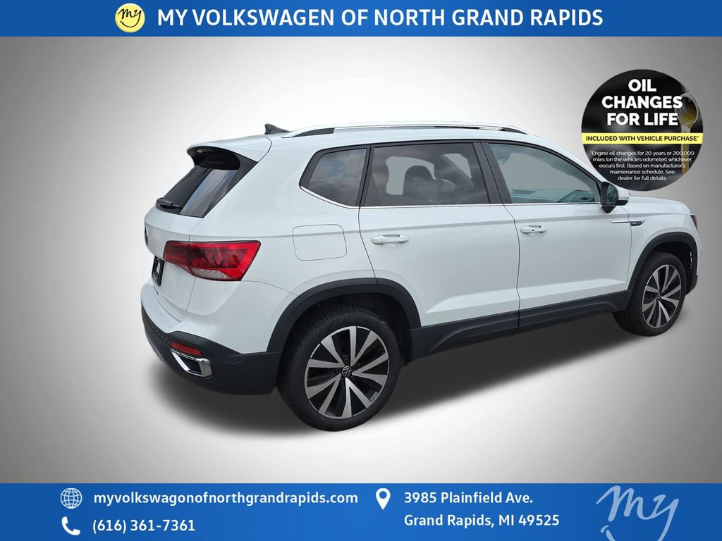 Used 2023 Volkswagen Taos SE FWD image 8