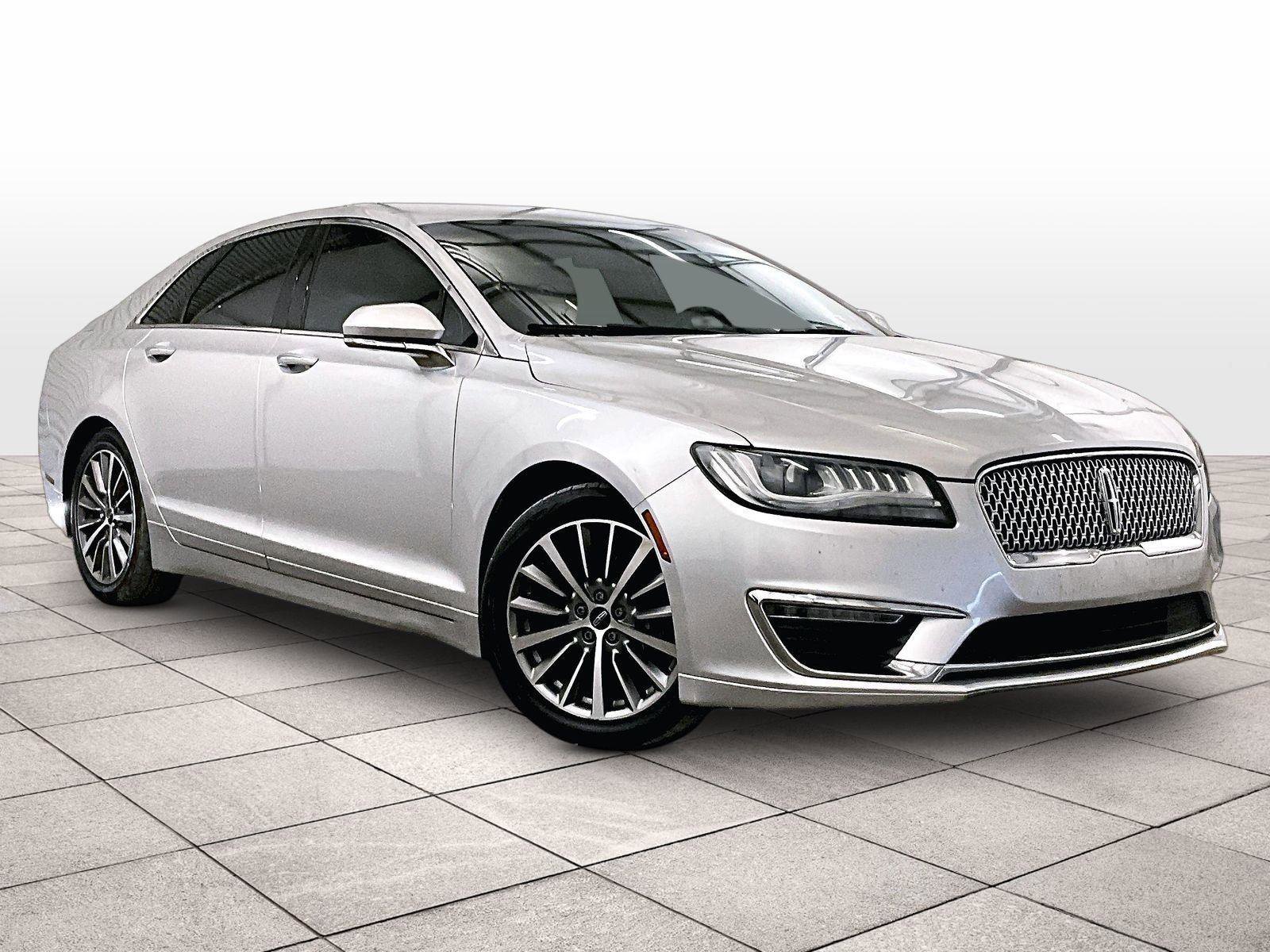 Used 2017 Lincoln MKZ Premiere image 3